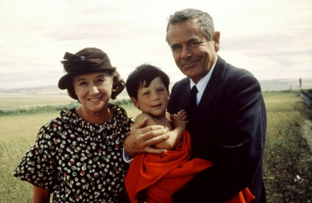 Glenn Ford y Phyllis Thaxter en Superman: The Movie