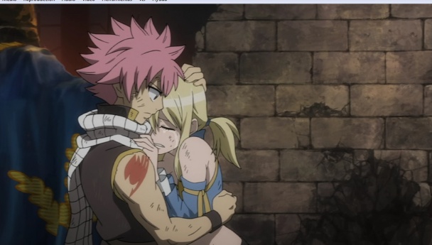 fairy-tail-natsu-abrazando-a-lucy-consolandola