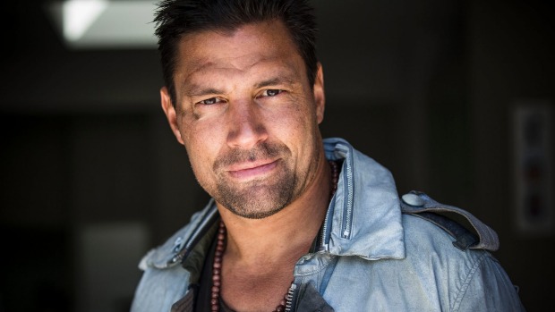 Manu Bennet