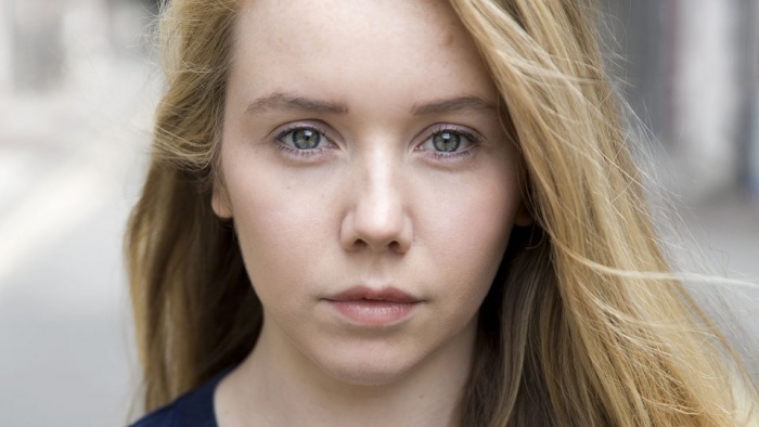 Lauren Lyle - Outlander