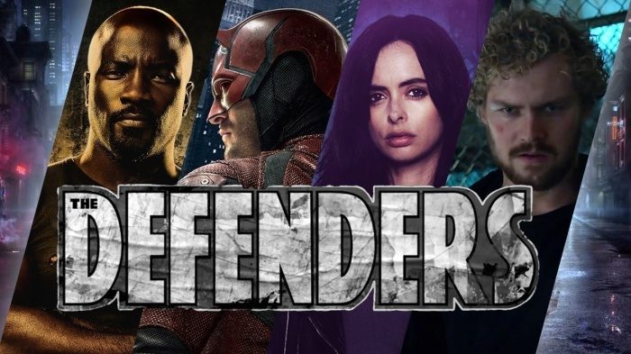 Finn Jones y Mike Colter dan una idea de como juntar a los Defensores y los Vengadores