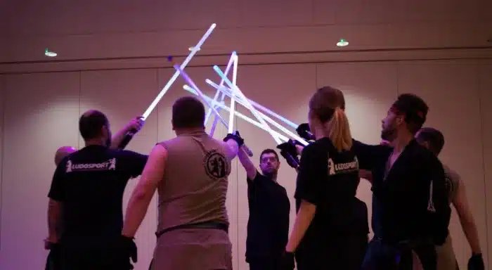 LudoSport, el deporte inspirado en las espadas láser de Star Wars que  aspira a convertirse en olímpico