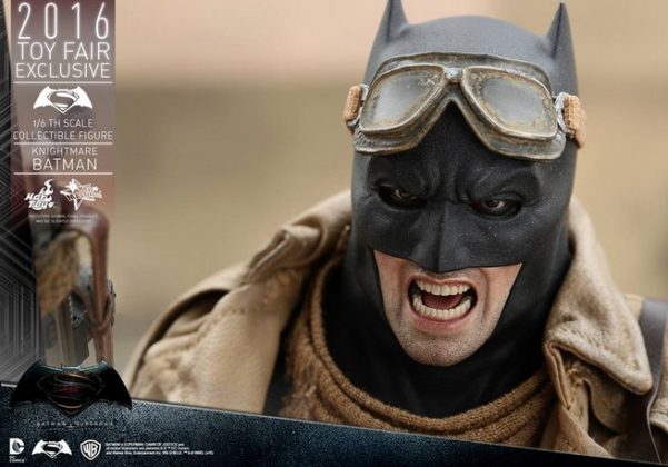 Hot Toys Knightmare Batman (8)