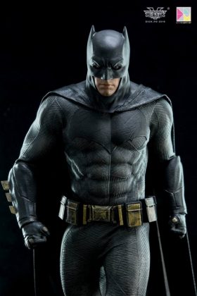 Hot Toys Batman v Superman Batman (59)