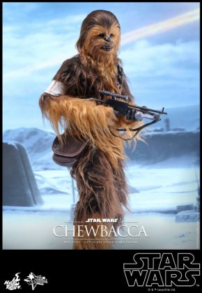 Hot Toys presenta una figura edición limitada de Chewbacca de 'El despertar de la Fuerza' 003