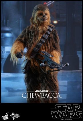 Hot Toys presenta una figura edición limitada de Chewbacca de 'El despertar de la Fuerza' 005