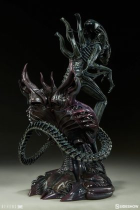 Sideshow presenta una estatua del Alien Warrior 009