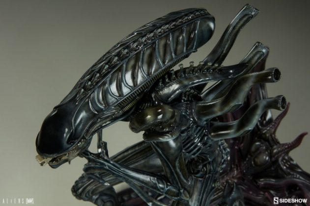 Sideshow presenta una estatua del Alien Warrior 015