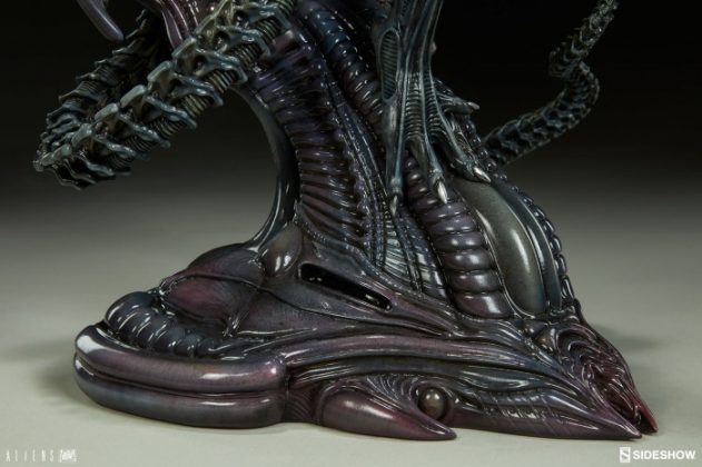 Sideshow presenta una estatua del Alien Warrior 018