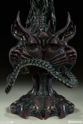 Sideshow presenta una estatua del Alien Warrior 019