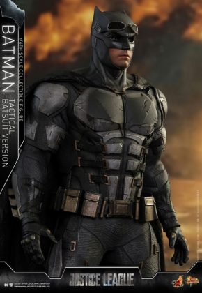 batman hot toys 4