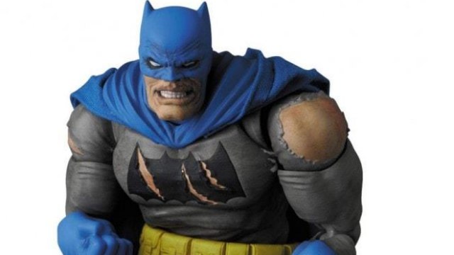 MAFEX nos trae una figura articulada del Batman de Frank Miller