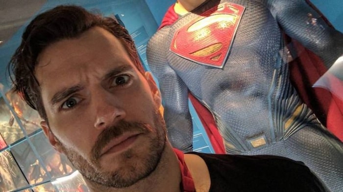 Zack-Snyder-Superman-Henry Cavill