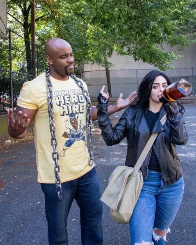 cosplay de jessica jones y luke cage