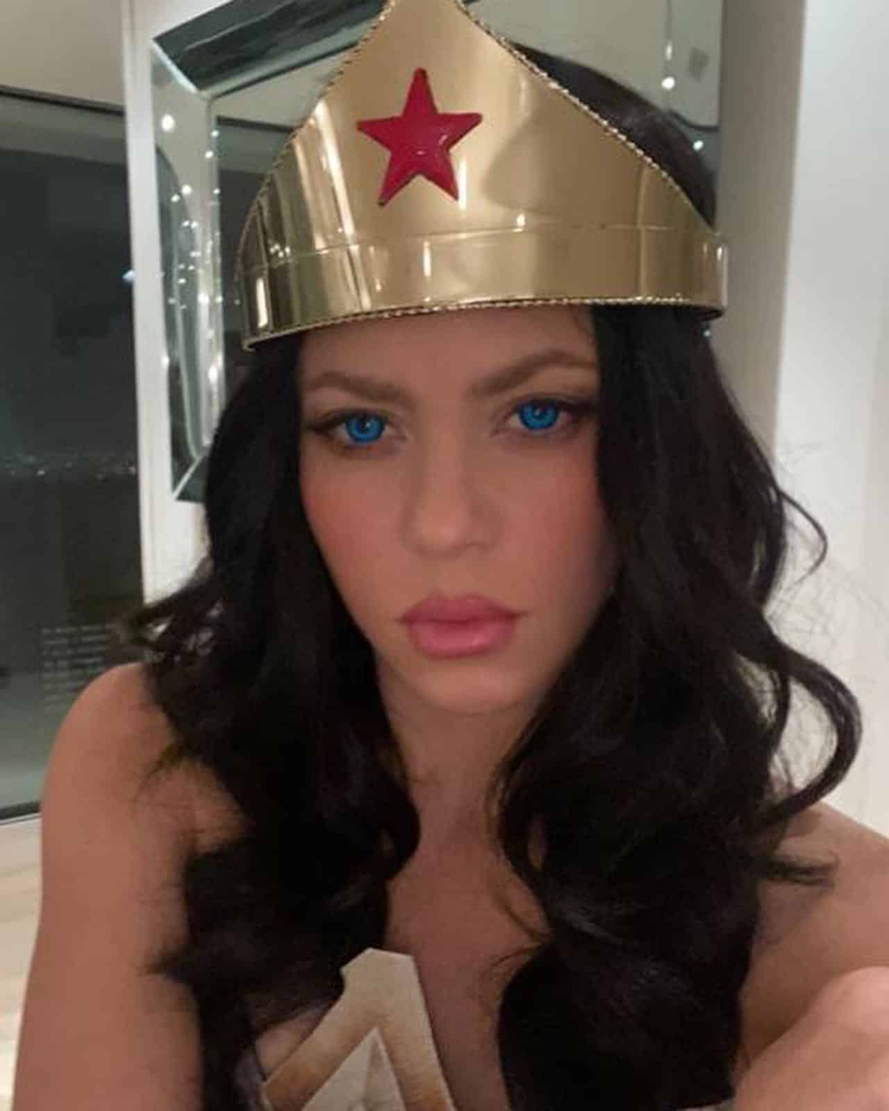 Shakira como Wonder Woman