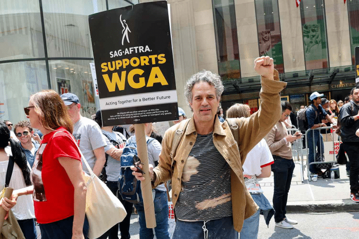 Hollywood, Huelga guionistas, SAG-AFTRA, wga