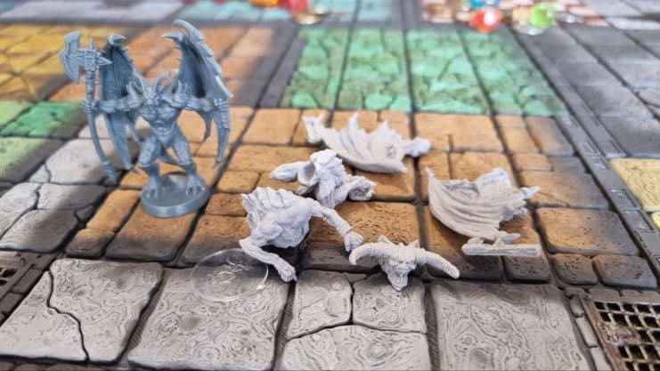 TseuQuest vs Heroquest: miniaturas