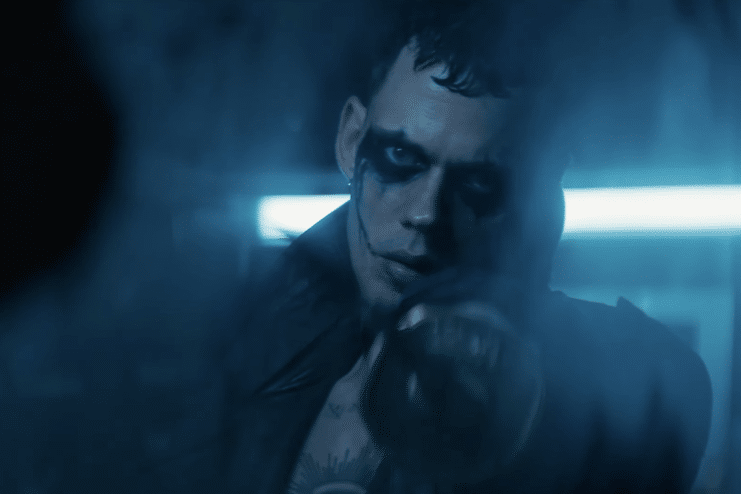 Bill Skarsgård Eric Draven, Brandon Lee homenaje, The Crow 2024, The Crow nueva adaptación