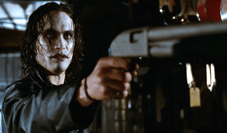 Brandon Lee, El Cuervo, El Cuervo streaming, películas de culto, reboot El Cuervo